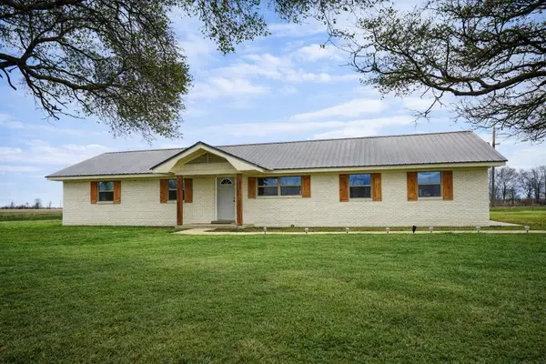 56 Kroeker Rd, Moorhead, MS 38761