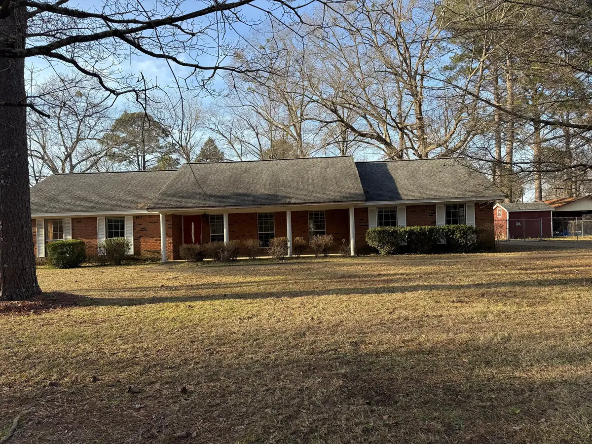 320 Curtis Road, Columbus, MS 39702 - Image #1