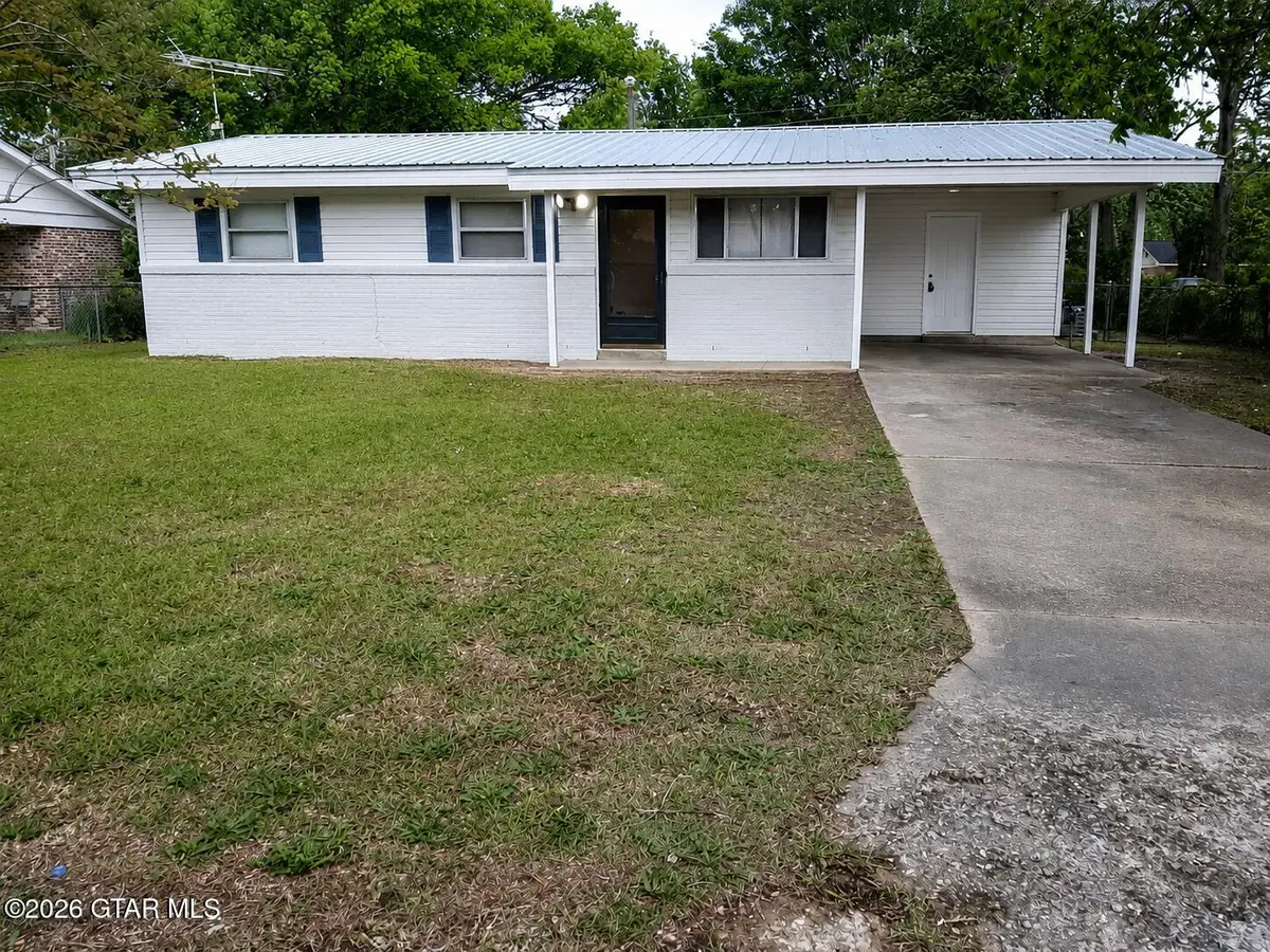 409 E Gaywood, Columbus, MS 39702 - #1