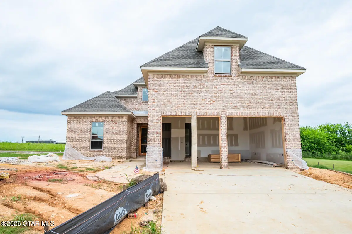 63 Breezeway, Columbus, MS 39701 - #1