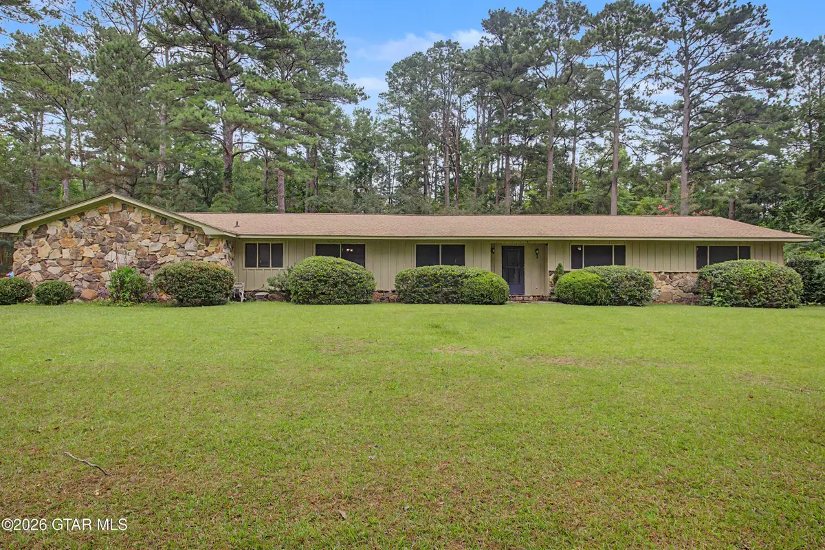 202 Saum, Columbus, MS 39702 - #1