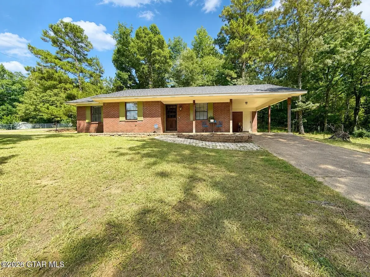 511 Deer, Columbus, MS 39702 - #1