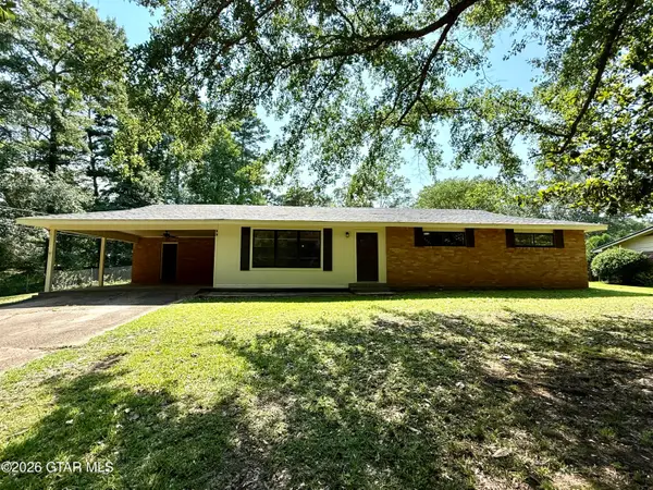99 Oak, Louisville, MS 39339