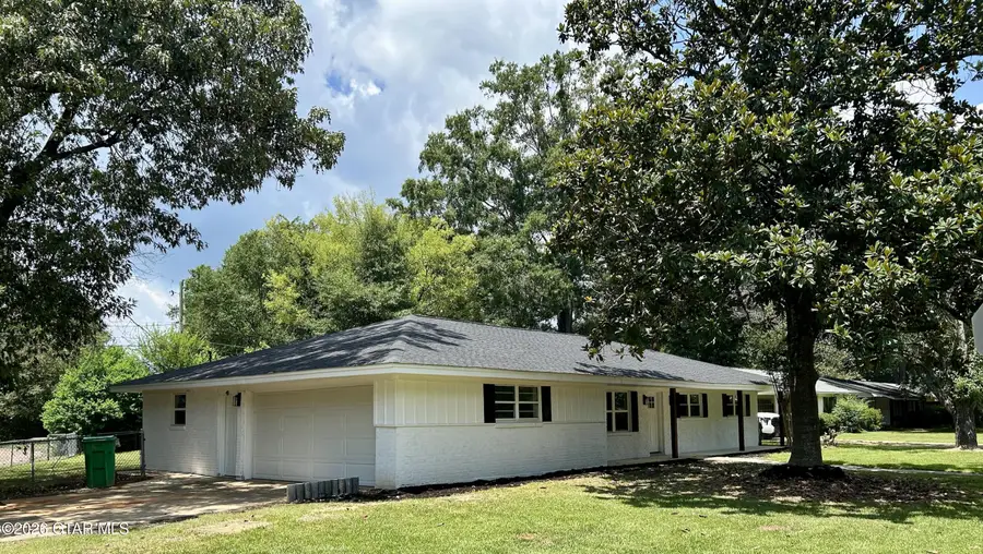 2401 Magnolia Circle, Columbus, MS 39705 - #3