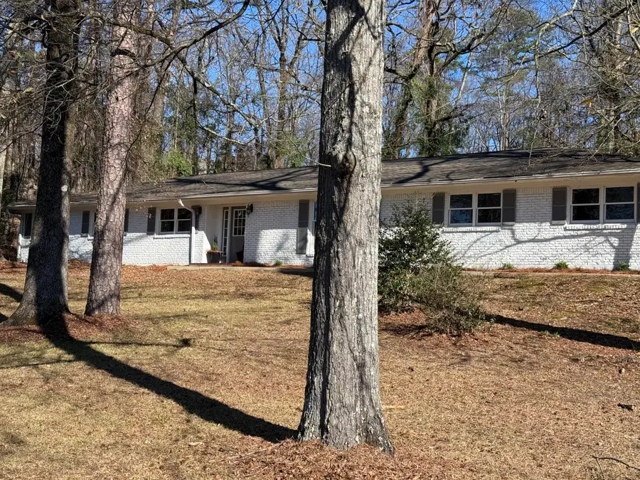 1501 Briarwood Cir, Columbus, MS 39705 - Image #2