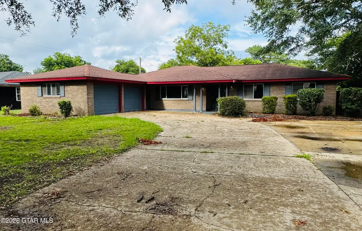 612 Sycamore, Columbus, MS 39702 - #1