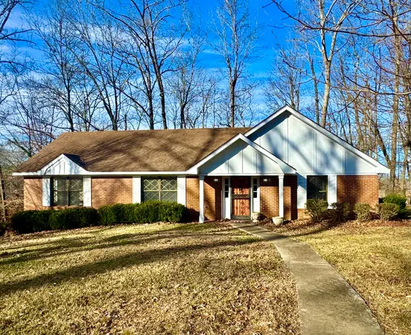 196 S Parkway, Columbus, MS 39705