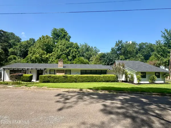 213 E White, Starkville, MS 39759