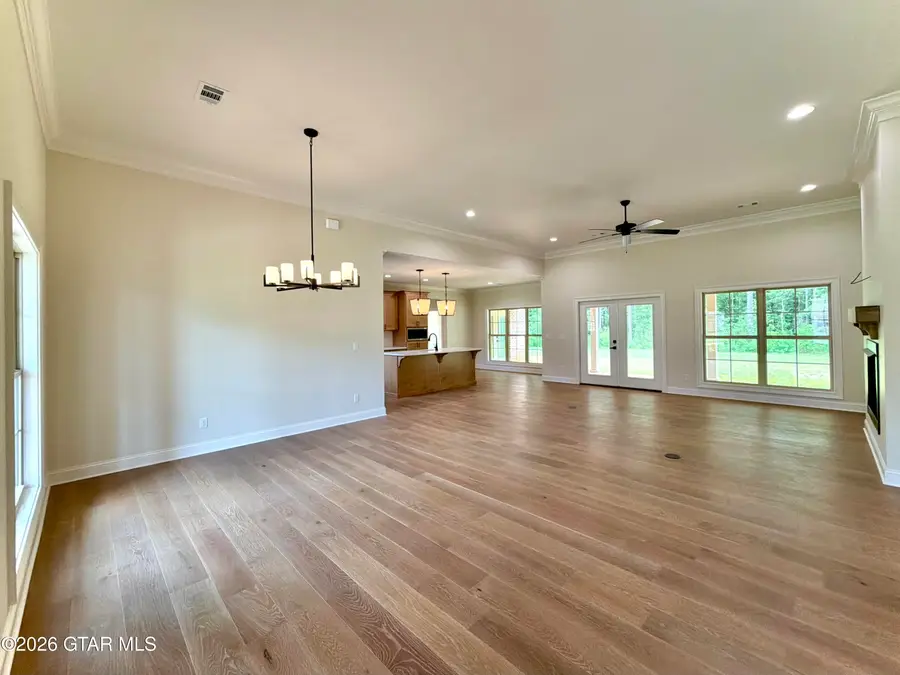 142 Lenox, Columbus, MS 39702 - #3