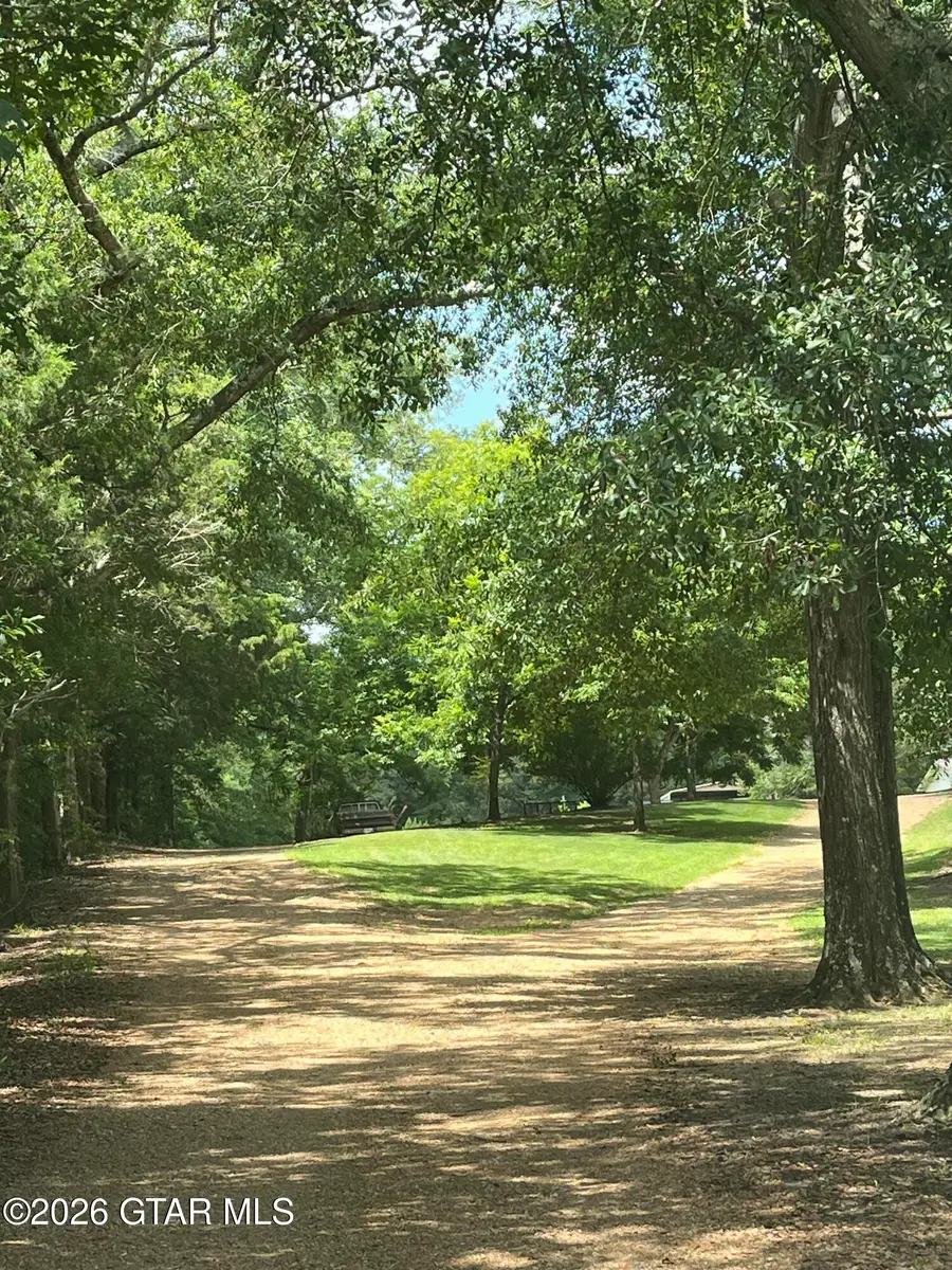 1552 Lone Oak, West Point, MS 39773 - #3