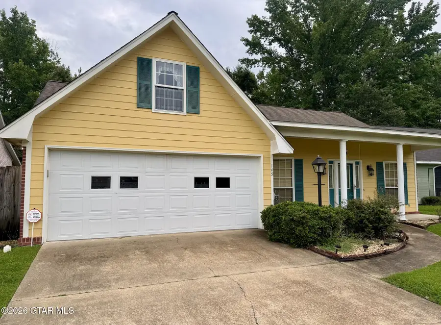 149 Honeysuckle, Columbus, MS 39705 - #2
