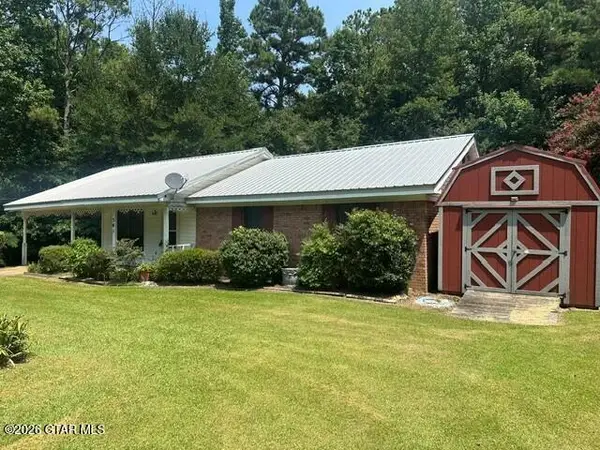 541 Deer, Columbus, MS 39702