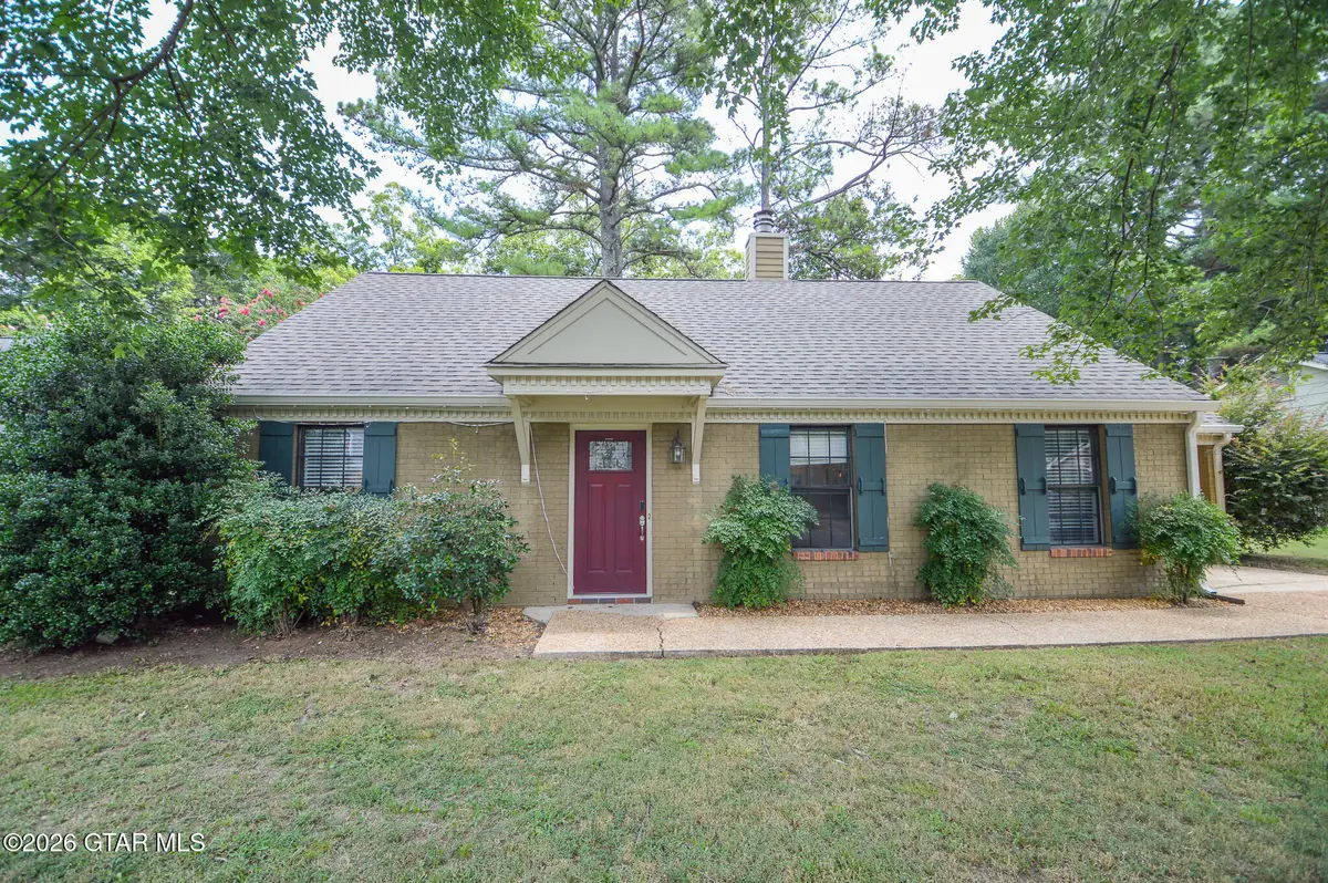 1803 Douglas Mcarthur, Starkville, MS 39759 - #1