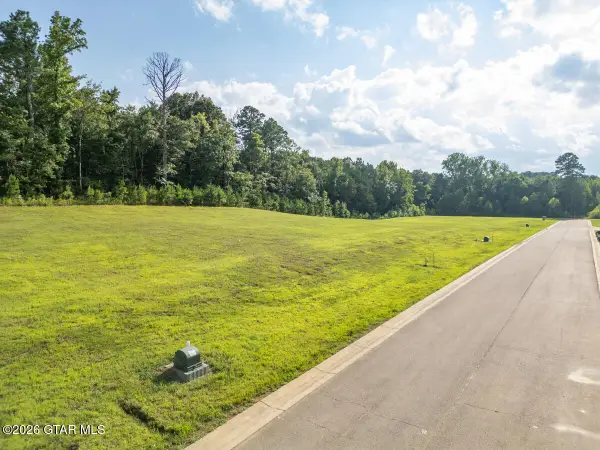 115 Huxley, Starkville, MS 39759