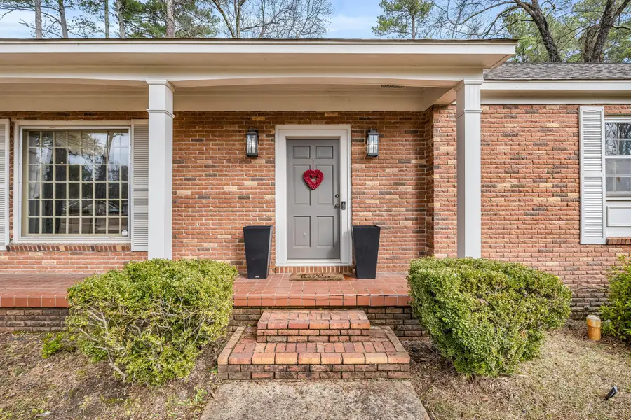 803 19th Ave, Columbus, MS 39701 - Image #2