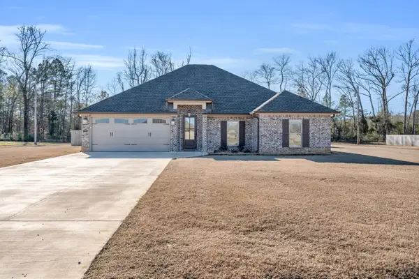 263 Abbey Rd, Caledonia, MS 39740