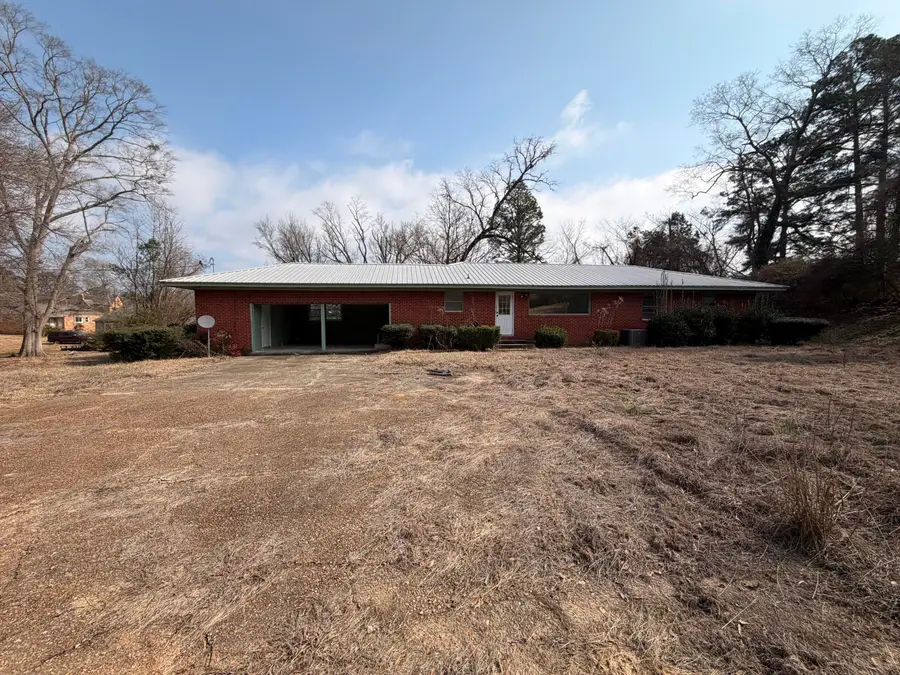 589 S Dunn Street, Eupora, MS 39744 - #3