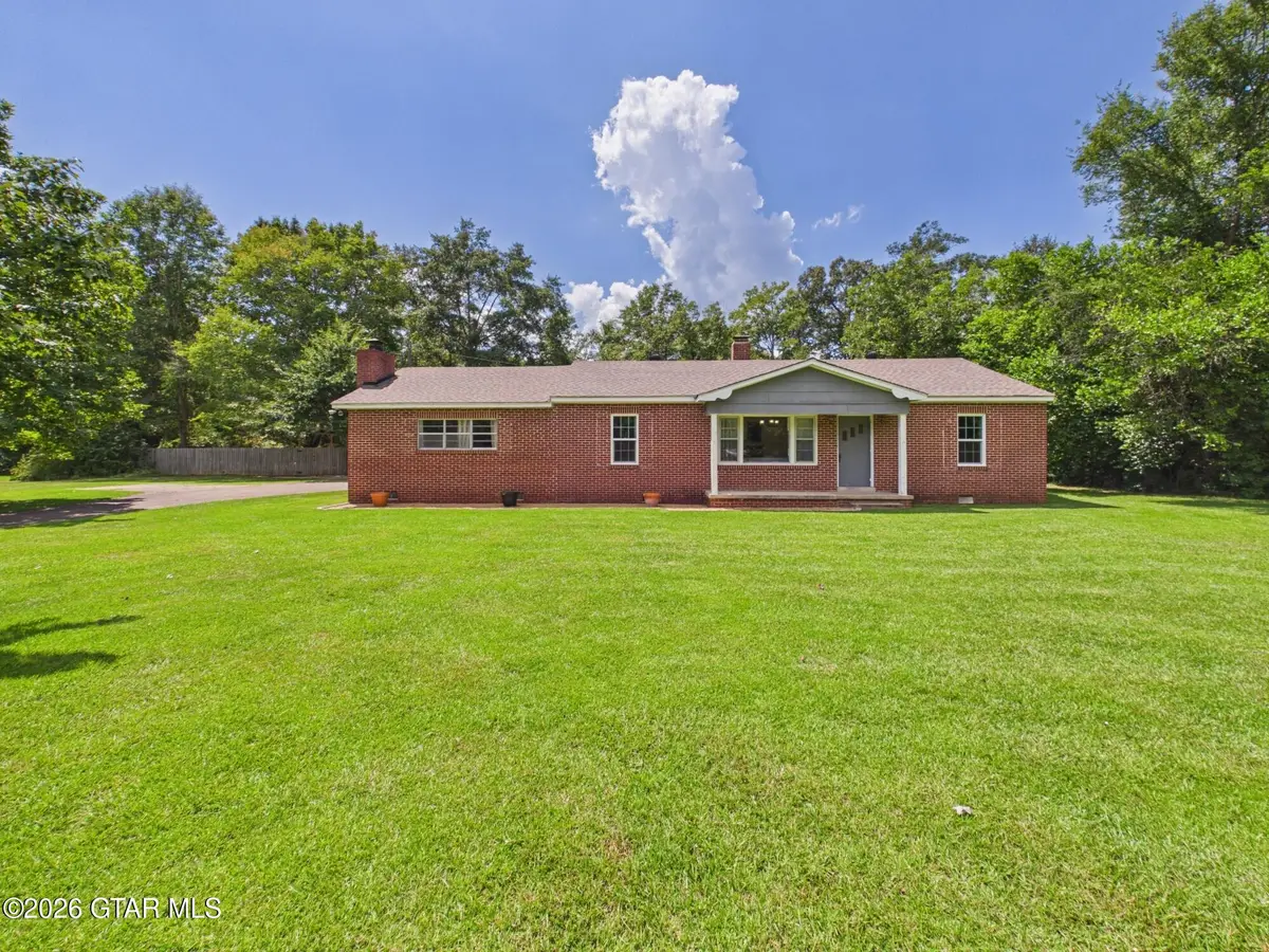 1608 S Pickensville, Columbus, MS 39702 - #1