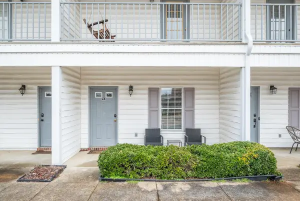 202 Tomlinson Dr. Unit 4-b, Starkville, MS 39759