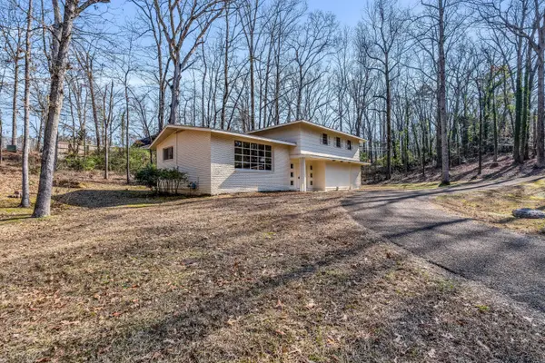 1816 Seminole Rd, Columbus, MS 39705