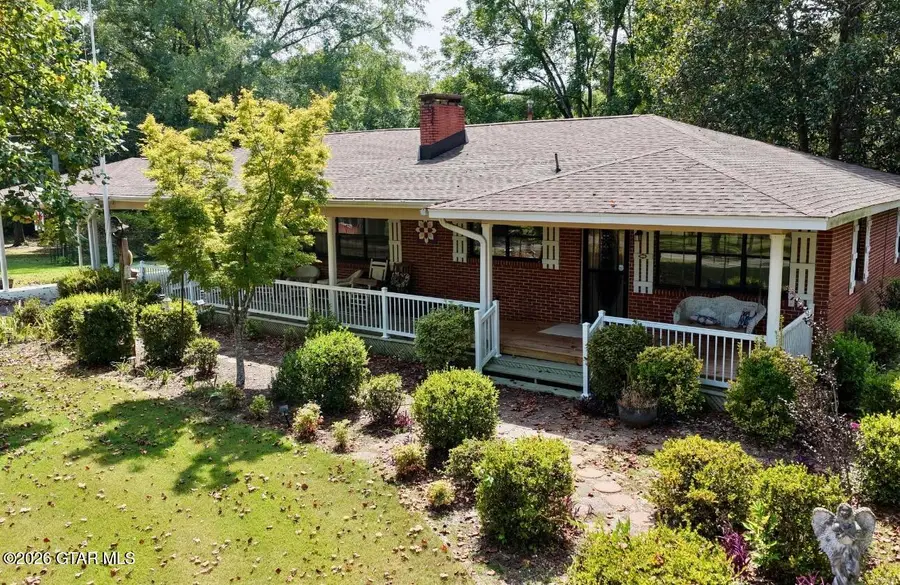 3084 Jess Lyons, Columbus, MS 39705 - #3