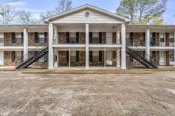 419 10th, Columbus, MS 39701