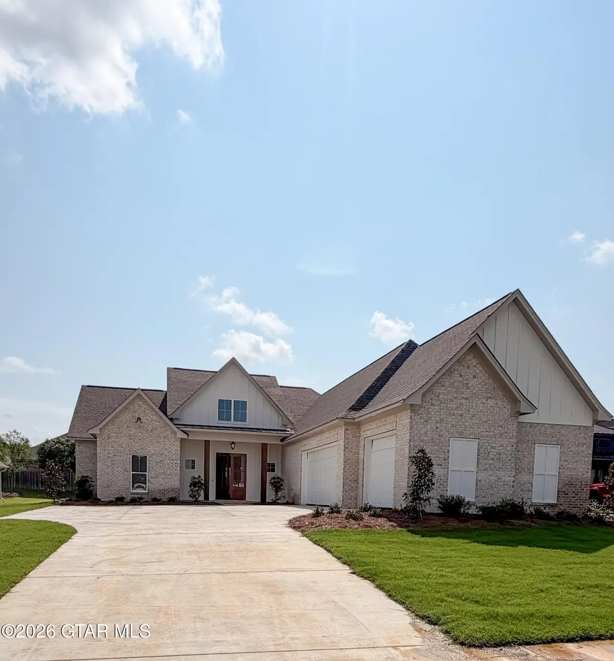 63 Huxley Dr, Starkville, MS 39759 - #1