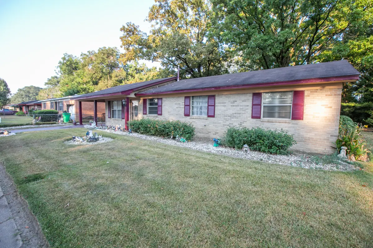 1525 N 27th, Columbus, MS 39701 - #1