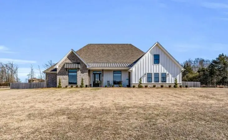 820 Prairie Waters Drive, Columbus, MS 39701 - #1