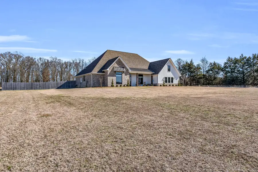 820 Prairie Waters Drive, Columbus, MS 39701 - #2