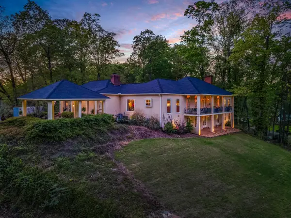 1703 Bramblewood, Columbus, MS 39705