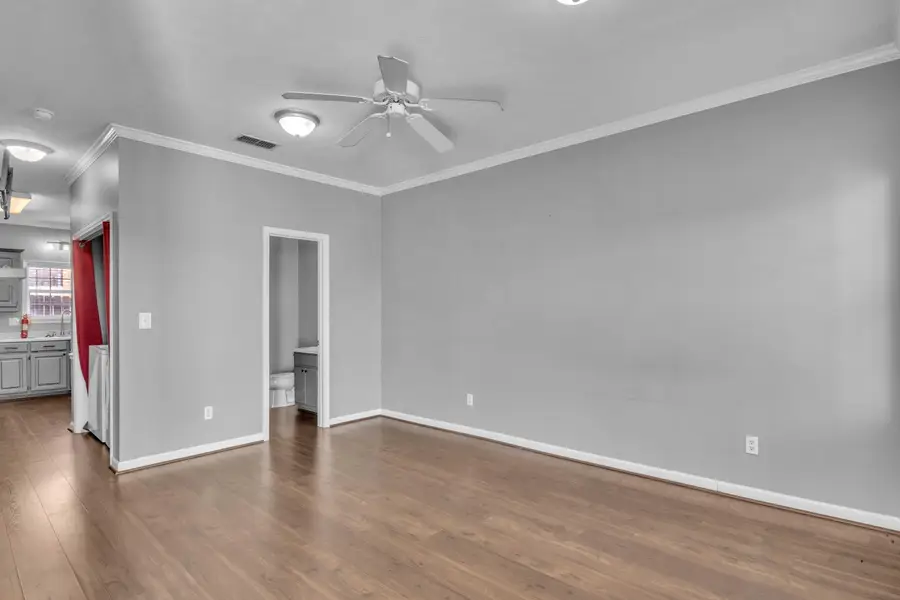 202 Tomlinson Dr. Unit 8c, Starkville, MS 39759 - #3