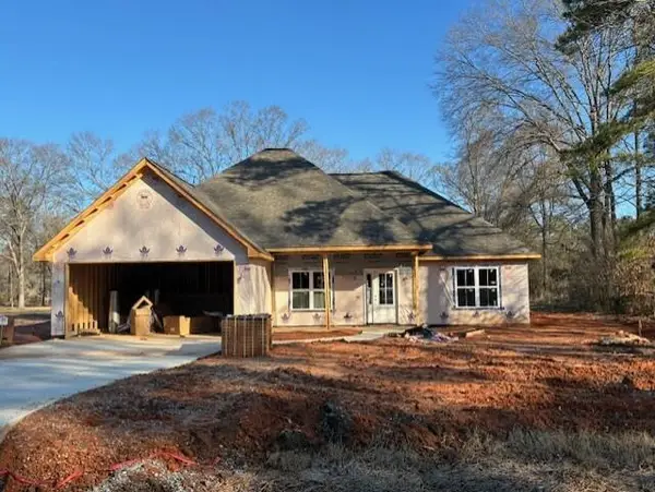 381 Troy Ln, Starkville, MS 39759