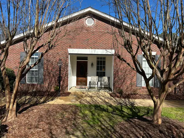 114 Hummingbird Ln, Starkville, MS 39759