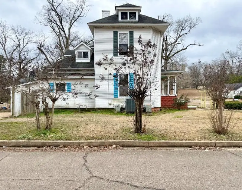 500 S Hickory St, Aberdeen, MS 39730 - #2