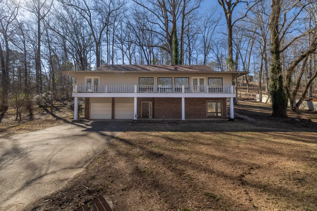 204 Northdale Dr, Columbus, MS 39705 - #1