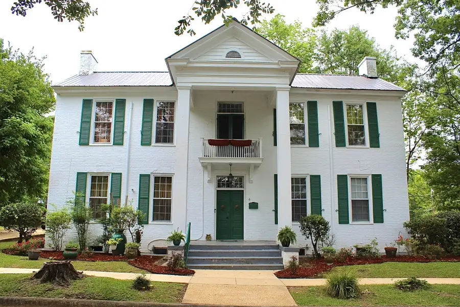 406 3rd St, Columbus, MS 39701 - #2