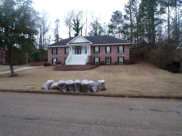 2005 Hidden Valley, Columbus, MS 39701