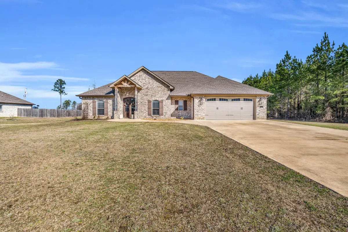 189 Frye Cir, Caledonia, MS 39740 - #1