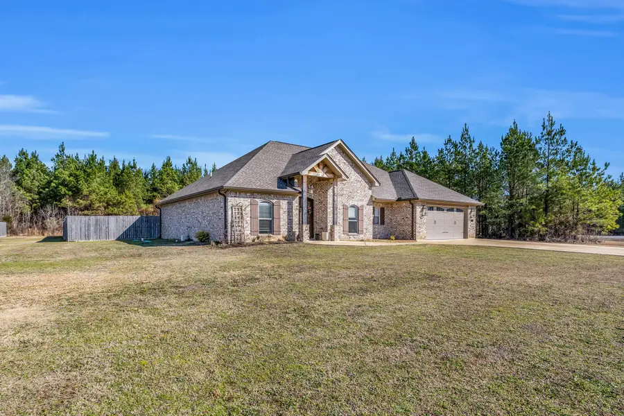 189 Frye Cir, Caledonia, MS 39740 - #2