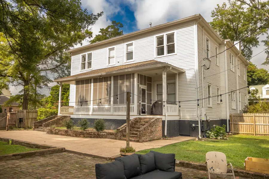 221 3rd St, Columbus, MS 39701 - #3