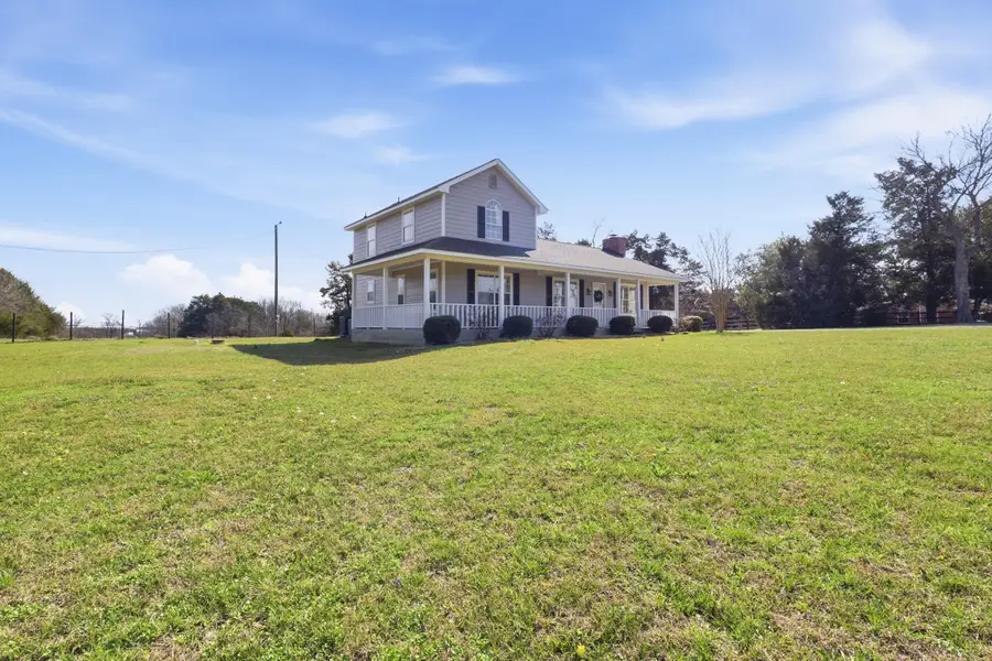 2346 Mcintyre Rd, Columbus, MS 39701 - #3