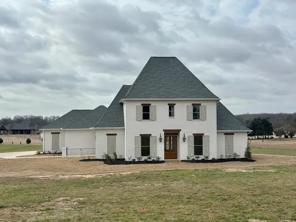 30 Prairie Waters Drive, Columbus, MS 39701