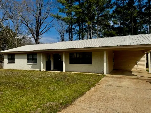 324 S Dunn, Eupora, MS 39744