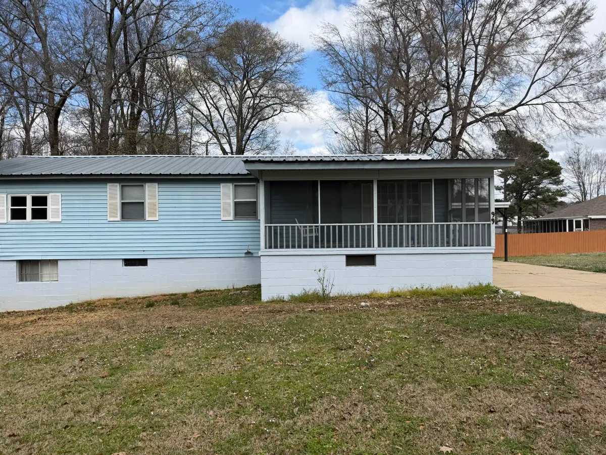 99 Lincoln, Columbus, MS 39705 - #1