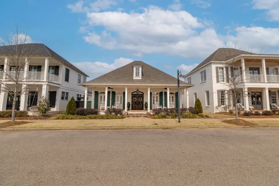 230 Bancroft Ave., Starkville, MS 39759 - #3