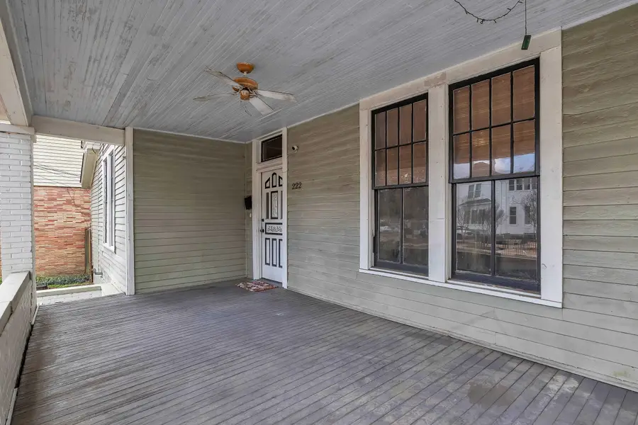 222 11th St, Columbus, MS 39701 - #3