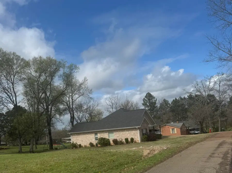 246 Dove Whitaker, Caledonia, MS 39740 - #3