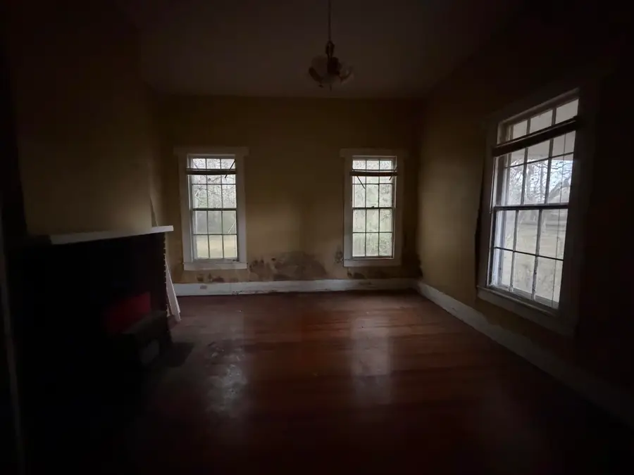 127 Cyprus St, Brooksville, MS 39739 - #3