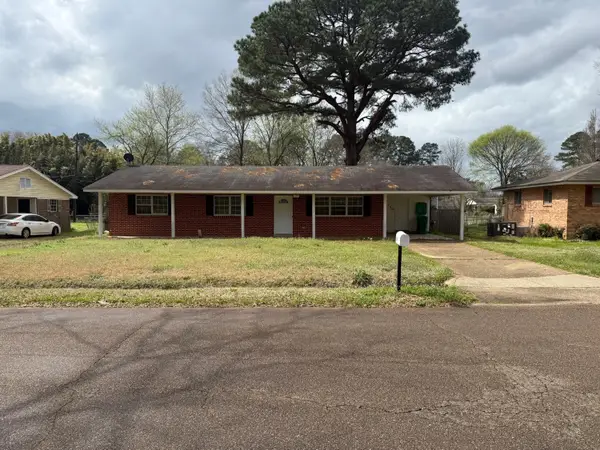 129 Lee St, Columbus, MS 39702